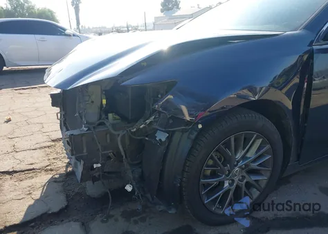 2018 Lexus Es 350 z USA, uszkodzony, nr VIN 58ABK1GG4JU093955